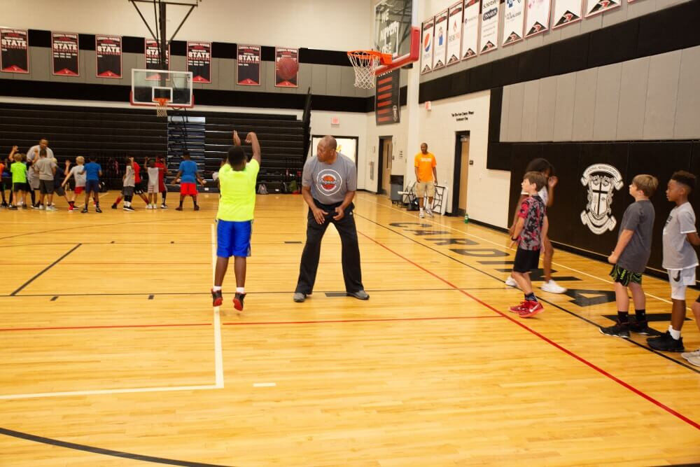 Naismith Hall of Famer and NBA All-Star Alex English Joins SportsEdTV